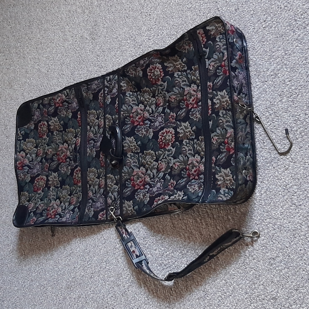 Verdi Floral Garment Luggage Suitcase.